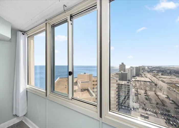 Ferienhaus Beautiful Oceanfront 3 Bedroom Penthouse Unit With Two Pools! *