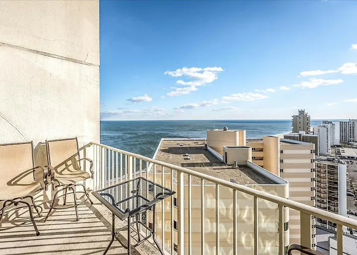 Beautiful Oceanfront 3 Bedroom Penthouse Unit With Two Pools! *