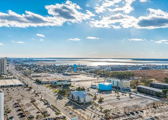Beautiful Oceanfront 3 Bedroom Penthouse Unit With Two Pools! * Ocean Stadt