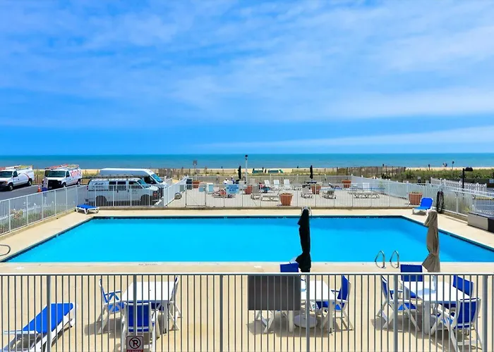 Ferienhaus Beautiful Oceanfront 3 Bedroom Penthouse Unit With Two Pools! *